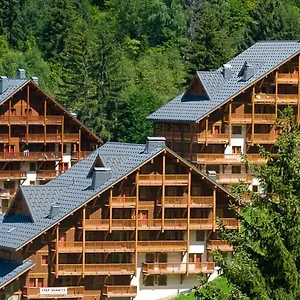 Appart hôtel Des Neiges Oz En Oisans, Oz