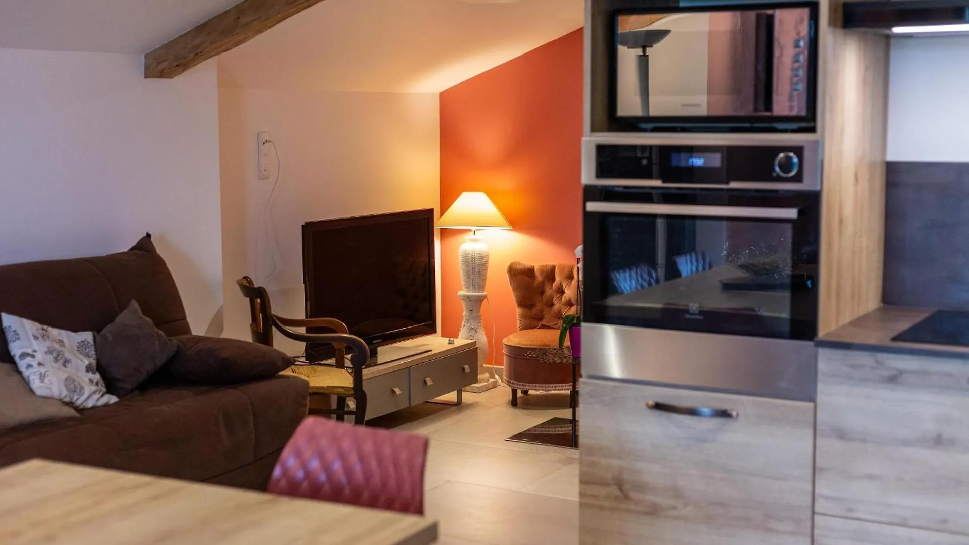 Gite Le Val des Sens Chatte 3*,  France